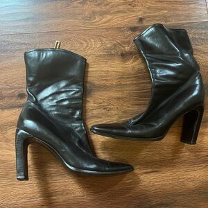 Vintage Gucci Women’s Black Leather Square Toe Heeled Boots 8B